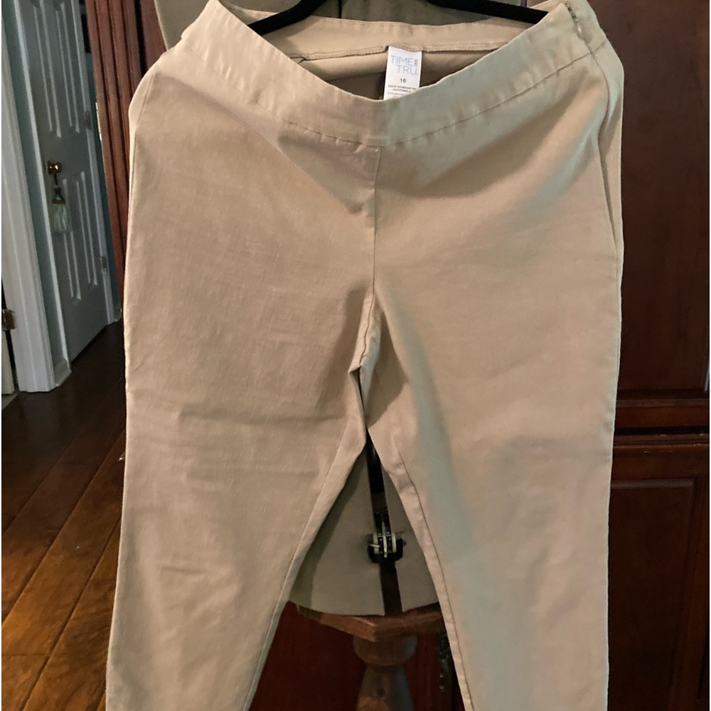 Time and Tru khaki pants